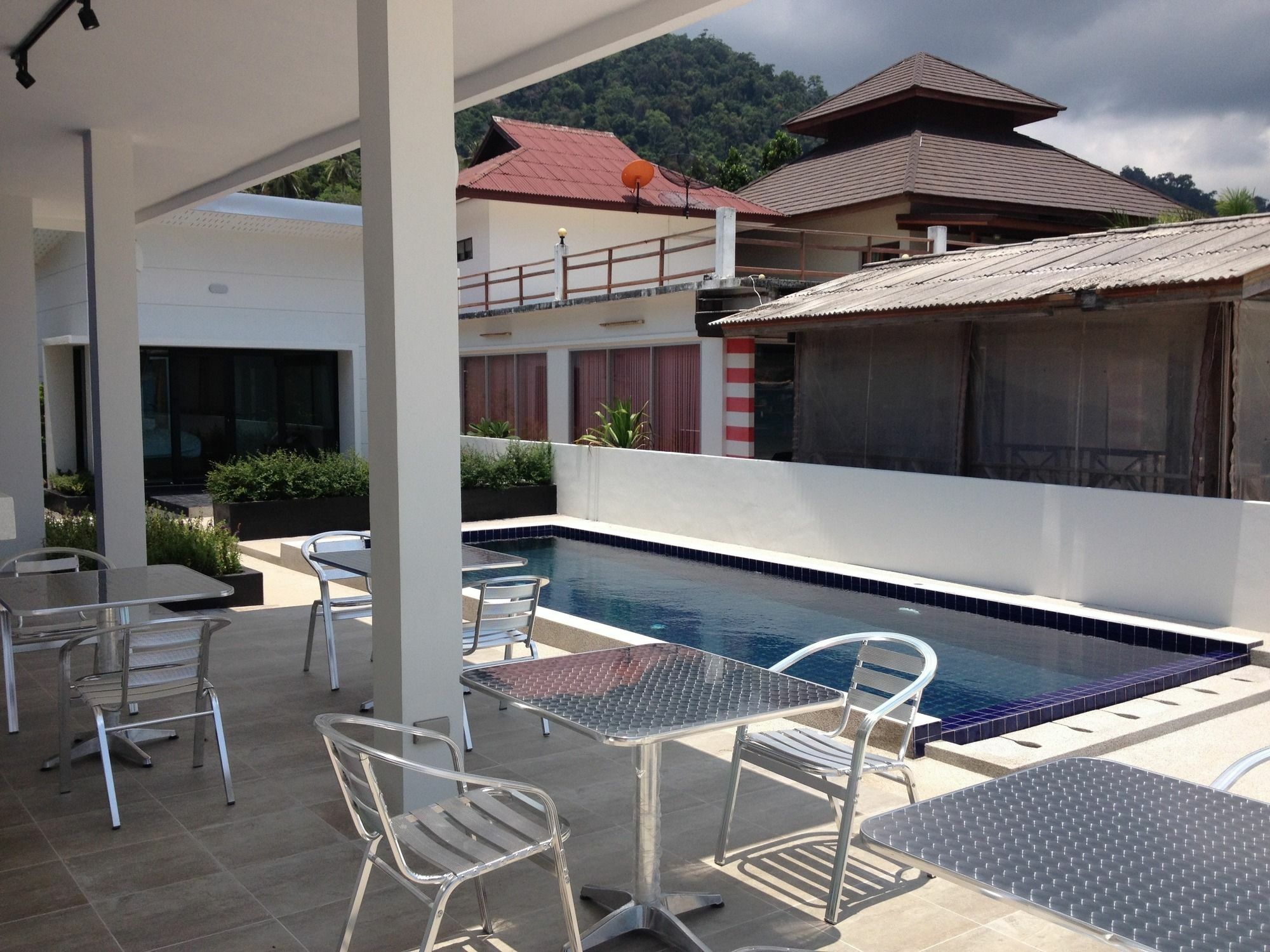 Limelight Village Thong Nai Pan Yai Exterior photo